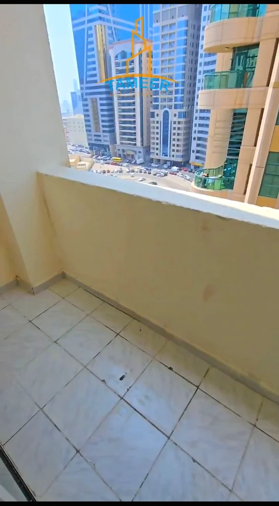 شقة بغرفتي نوم للإيجار السنوي في منطقة المجاز، مقابل حديقة المجاز 3600063812618048899111