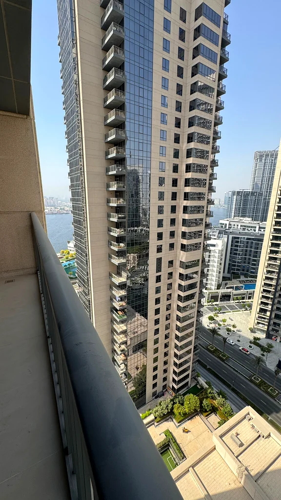 VACANT || CLOSE KITCHEN || HIGHER FLOOR WITH VIEW64027639873922113