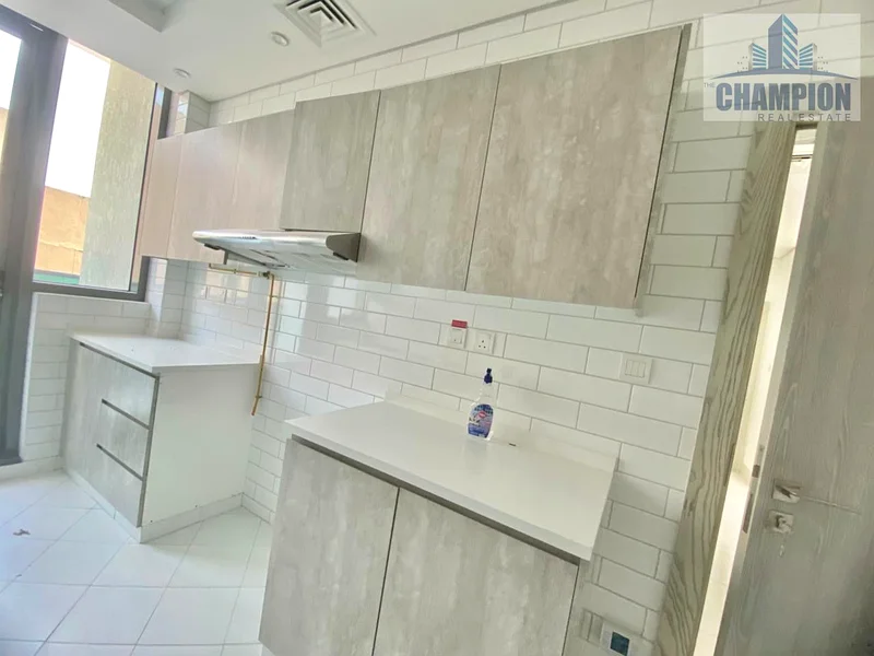 🏡 شقة فاخرة مكونة من غرفتين نوم في مبنى جديد كليًا | صالة كبيرة 🛋️ • شرفتان كبيرتان 🌇 • غرفة غسيل63729951359491112