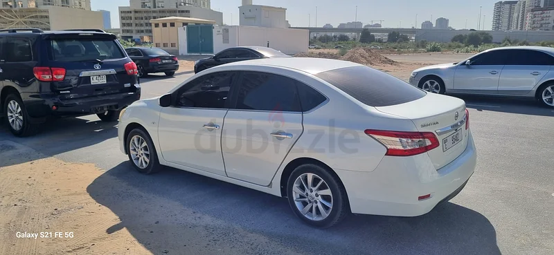 Nissan Sentra 2016 with perfect condition. Only serious buyers can contact.63699055960322113