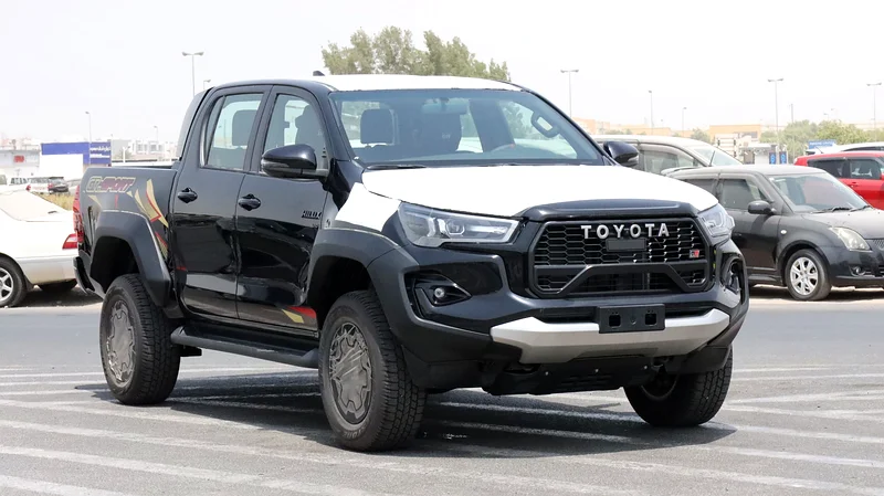 TOYOTA HILUX GR SPORTS 4.0L full option63700380392066111