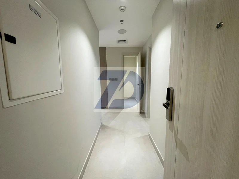 1082 sq ft | 1BHK | HIGH FLOOR63784486607107112
