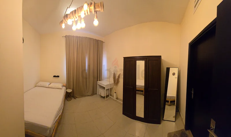 غرفة نوم رئيسية مفروشة بالكامل مع حمام داخلي متاحة في جرف-63796680803331112