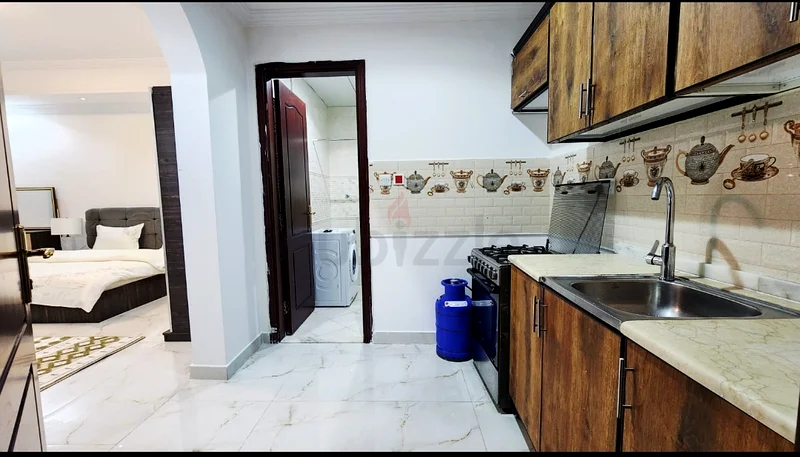 Furnished studio available63699089317762114