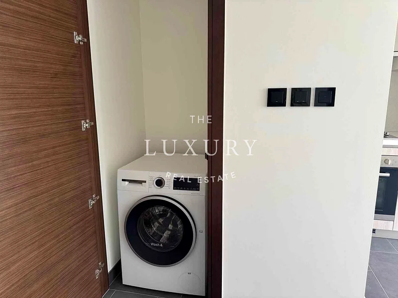 POOL VIEW  | HIGH FLOOR | AVAILABLE NOW63758548002305113