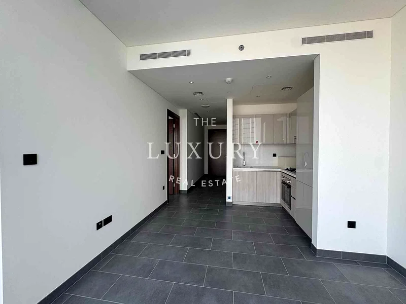 POOL VIEW  | HIGH FLOOR | AVAILABLE NOW63758548002305111