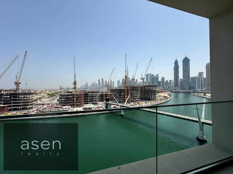 EXCEPTIONAL CANAL-FRONT LUXURY RESIDENCE | Panoramic Canal Views | 2 bed + Maid63950051404930110