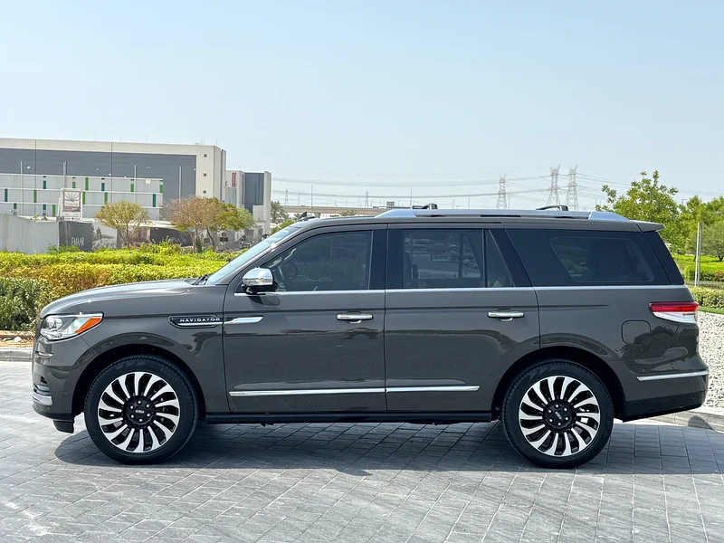 2023 Lincoln Navigator Presidential | GCC | Agency Warranty Service Contract | Full option63699026458370114