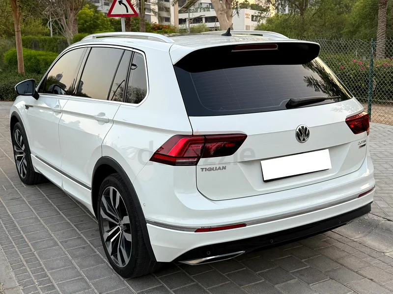 Volkswagen Tiguan 2017 GCC R-Line, CarPlay, Premium Low Mileage No Accident No Repaint Mint Condition63700661912195114
