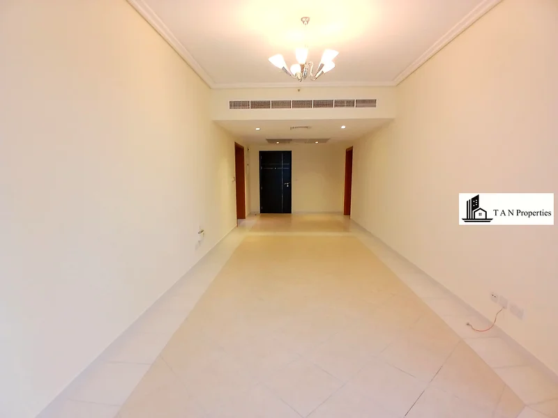Front of Metro |
 Spacious Chiller|Free 2-Bedroom Apartment with Sheikh Zayed Road View | Luxury Amenities63746321731201112