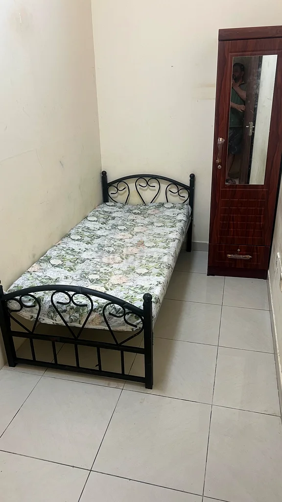 Partition room available in al Qusais 163796893974531110