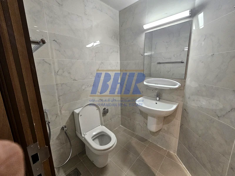 مبنى جديد بالكامل || بالقرب من محطة مترو ADCB وزعبيل بارك وإطار دبي || سعر خاص لفترة محدودة63727297770883112