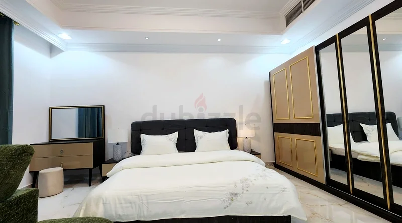 Furnished studio available63699089317762112
