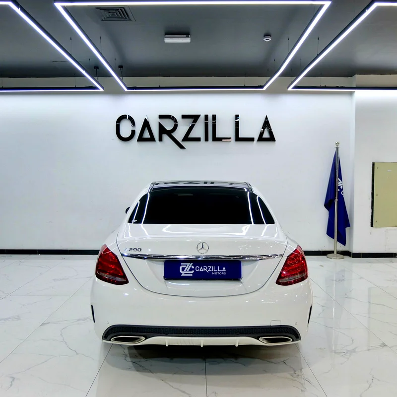 Mercedes Benz C200 2018 | Pristine Condition | Original Paint | GCC Specs63700563028099111