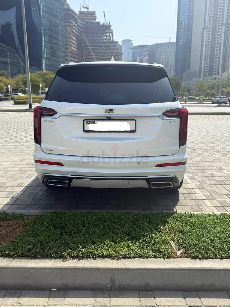 Cadillac XT6 under warranty and service contract63699028965635114
