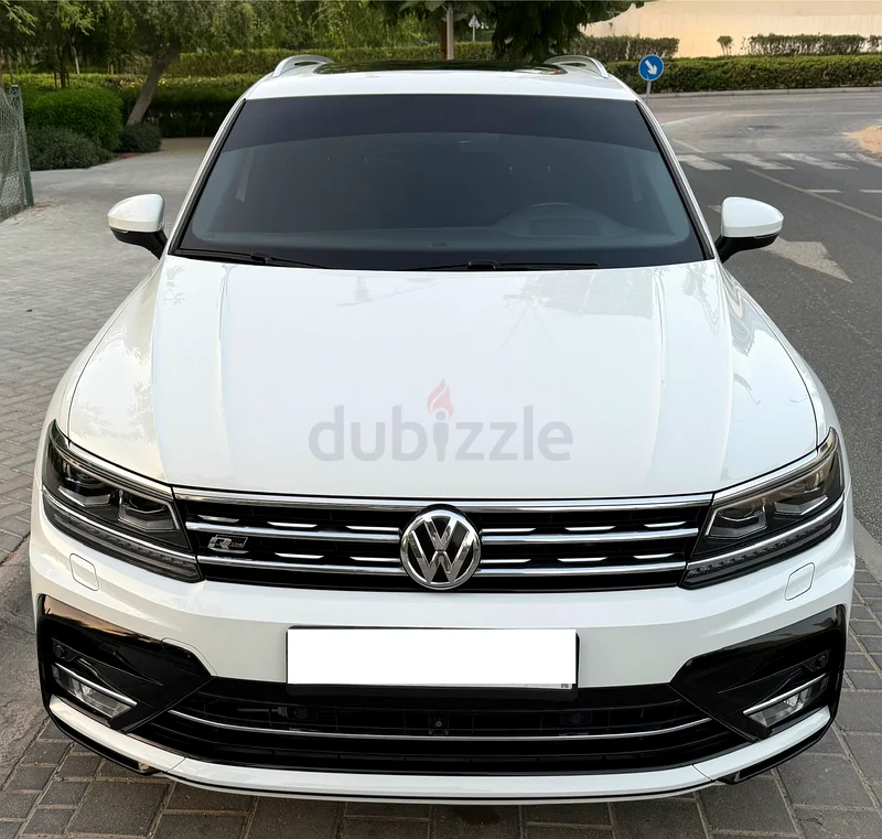Volkswagen Tiguan 2017 GCC R-Line, CarPlay, Premium Low Mileage No Accident No Repaint Mint Condition63700661912195112