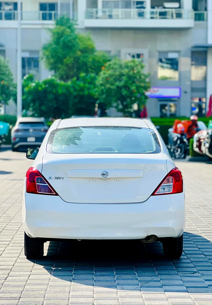 2018 NISSAN SUNNY63699057724802114