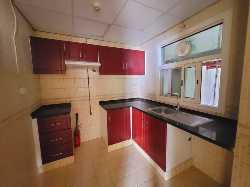 عرض ساخن شقة 1Bhk بسعر 35 ألف فقط مع شرفة وشهر مجاني في منطقة المويلحة63705032174083110