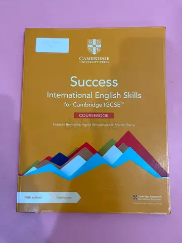 ‼️FLASH SALE‼️Cambridge IGCSE Success: International English Skills Coursebook