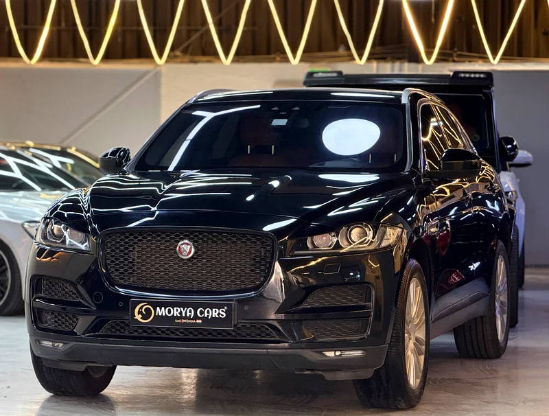 2017 Jaguar F Pace GCC SHOWROOM CONDITION63699026942211111