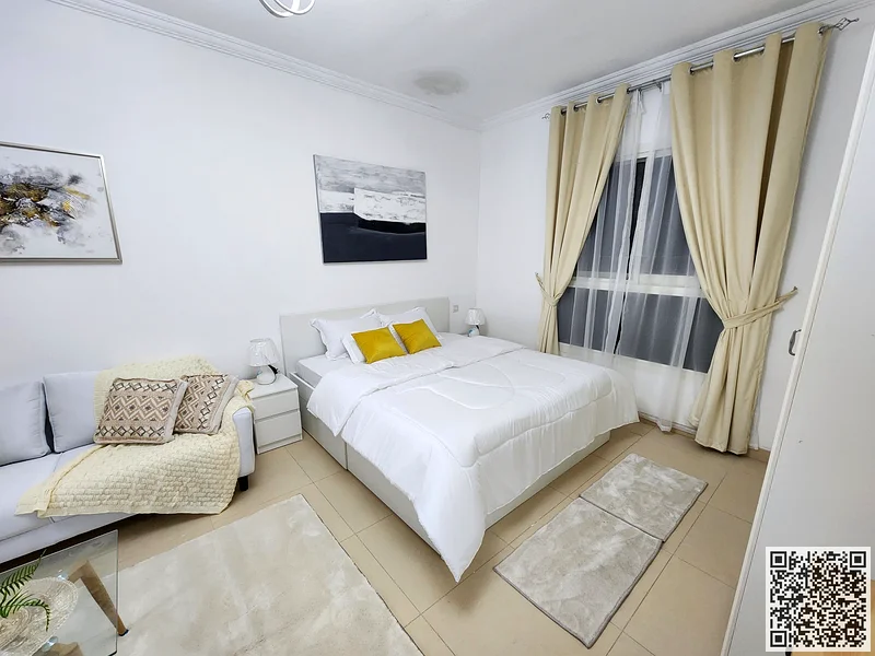 Studio apartment, With a semi-detached kitchen, fully furnished new, open view, all services included, Private Parking63837479820161113