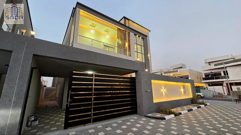 Corner villa on two streets, ready for occupancy, all inclusive / freehold / no annual service fees63911511022082113