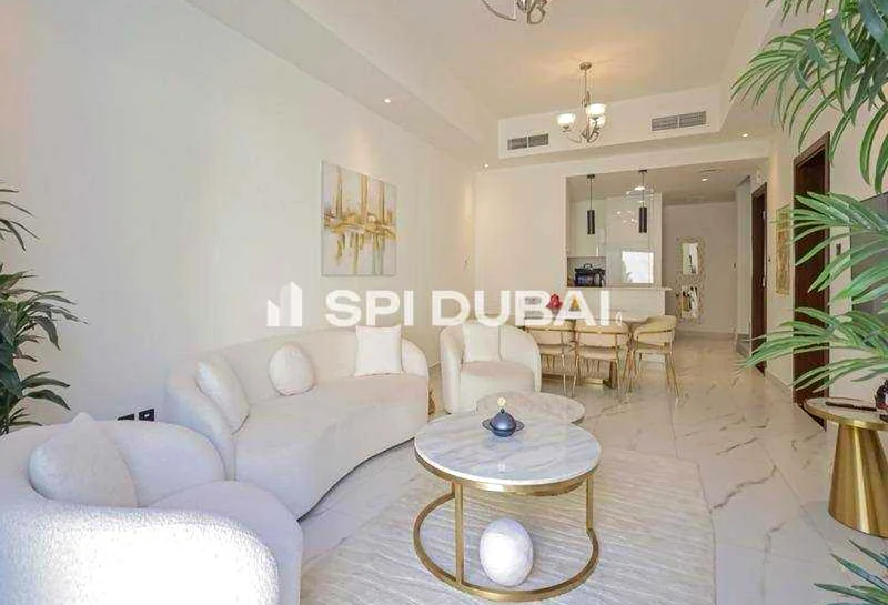Spacious 4-BR Townhouse I Prime Location63747810439811111