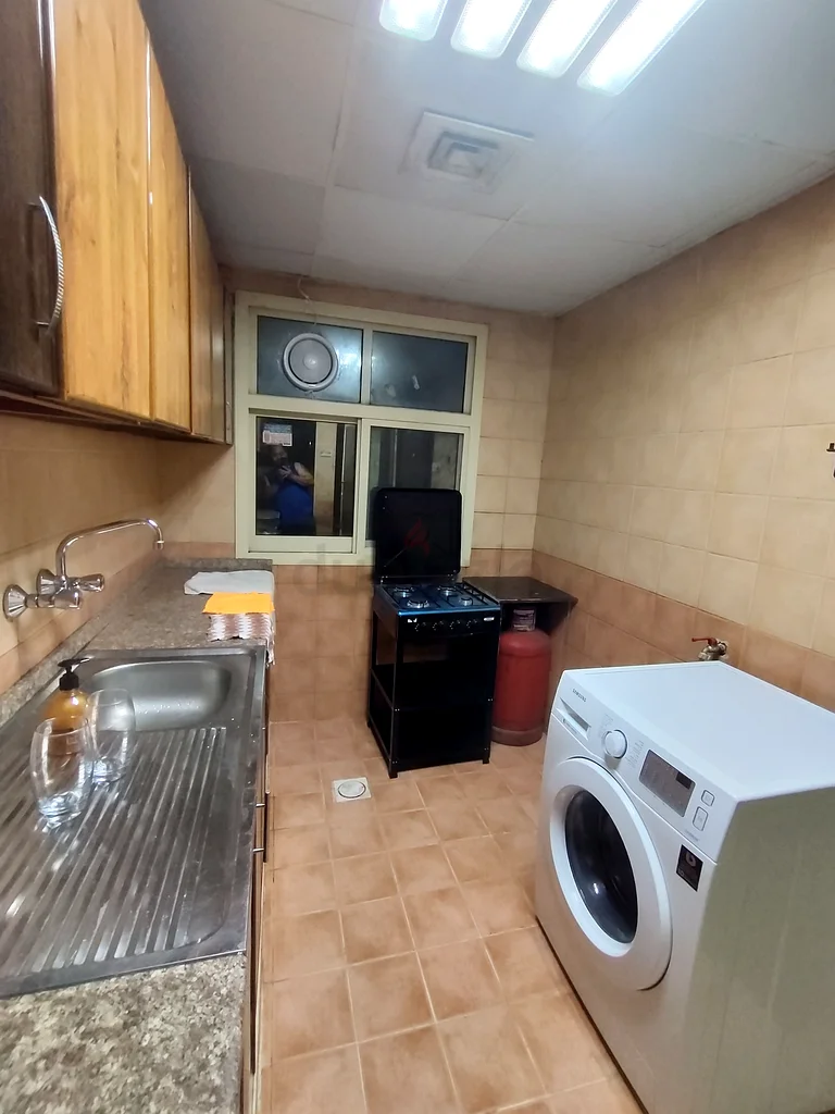 Spacious room available63796893885186113