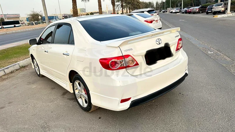 Toyota Corolla 2013 Sportz with sunroof63699050996609114