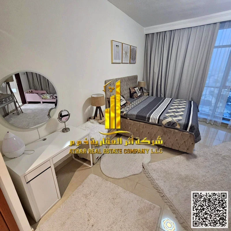شقة بغرفتي نوم بإطلالة على البحر للإيجار الشهري في ريزيدنس الكورنيش عجمان ✅ تشمل الفواتير والإنترنت مع صالة رياضية وحمام سباحة ومواقف سيارات63853241277314114