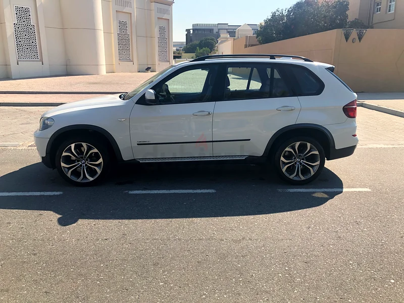 بي إم دبليو X5 2012 خليجي 4.4 تي سي V8 لاكجري لاين أعلى فئة | خالي من الفيضانات | حالة جيدة | يجب المشاهدة63699052910978113
