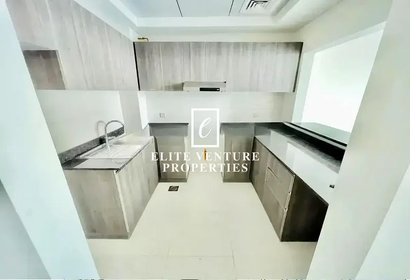 HUGE LAYOUT | GOOD ROI | PRIME LOCATION64020159343489112
