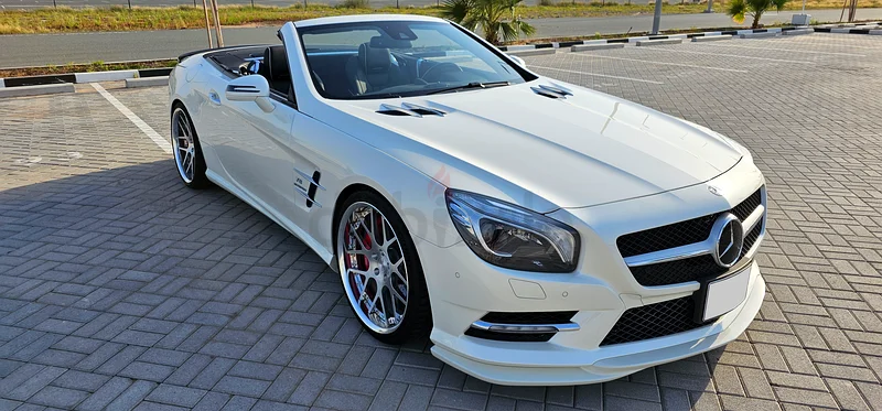 Mercedes SL350 AMG – 14,000 km! – 100% Accident and Flood Free! – Cleanest in UAE!63699042630787113