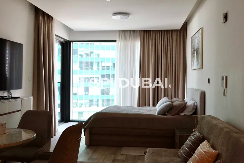 موقع متميز | طابق متوسط | تشطيبات فاخرة63798615367426112