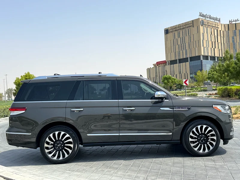 2023 Lincoln Navigator Presidential | GCC | Agency Warranty Service Contract | Full option63699026458370113