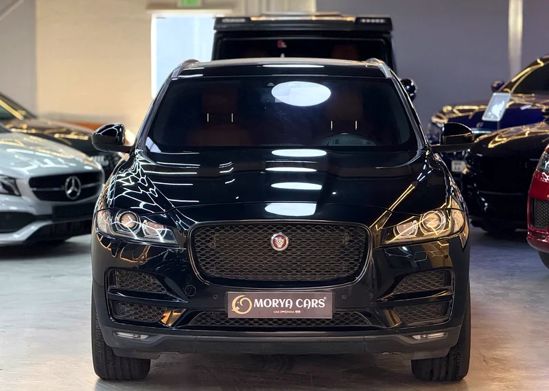 2017 Jaguar F Pace GCC SHOWROOM CONDITION63699026942211112