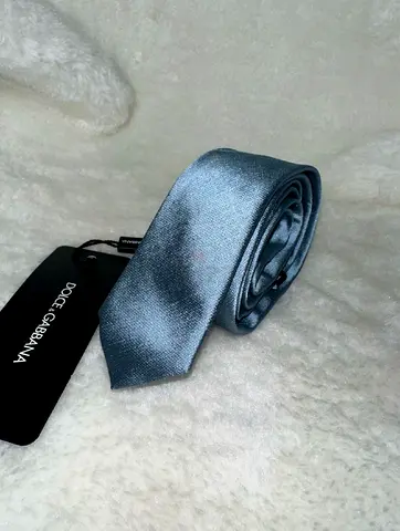 NEW WITH TAGS Dolce Gabbana Martini Silk Tie - Elevate Your Look!