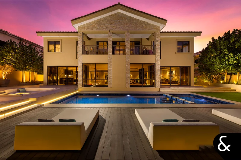 Upgraded - Custom Mansion - Basement - Huge Plot63926733890049110