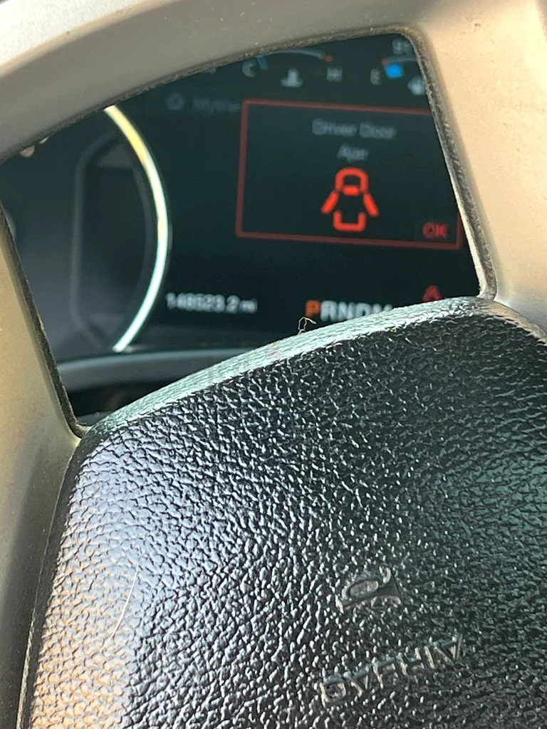 ابوظبي63699039792641114