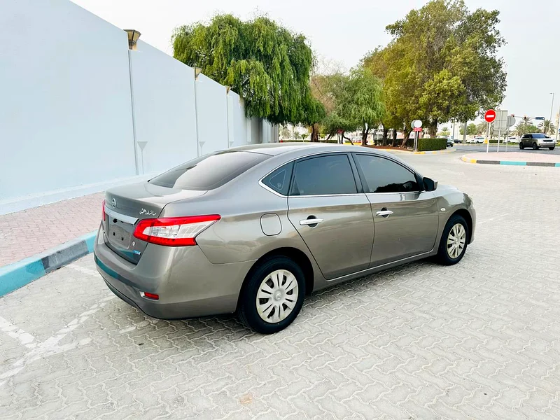 Urgent Nissan Sentra model 2016 Gulf one owner very clean63699056006273113