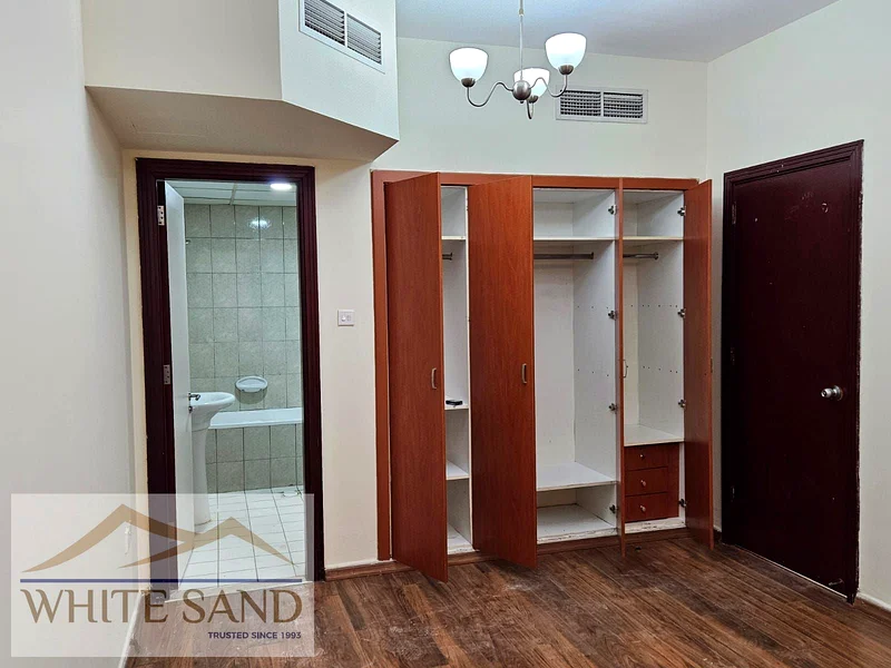 CHiNA    Cluster  I   Ready To Move    |   With Balcony  |    Family Building63806288049923110