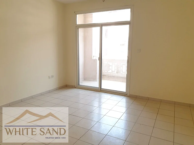 CHiNA    Cluster  I   Ready To Move    |   With Balcony  |    Family Building63806288049923111