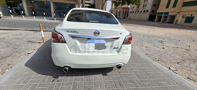 Nissan altima 201463699056864387110