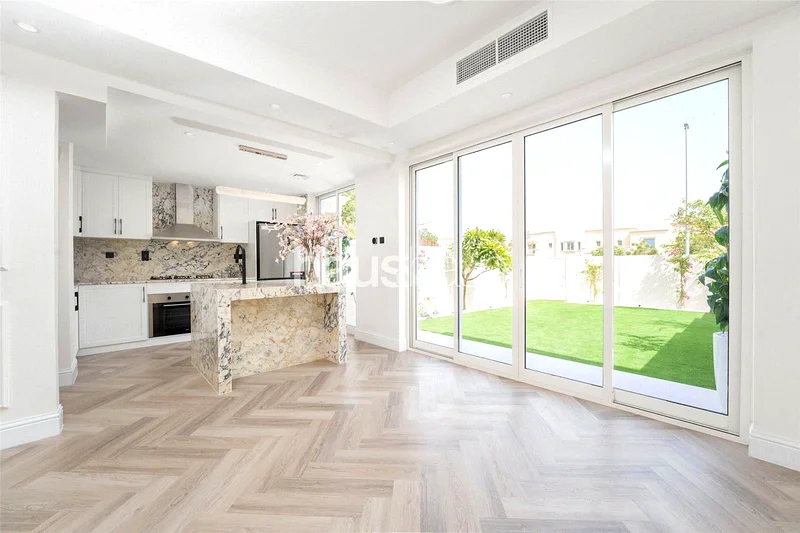 Premium Upgrade | Converted 3 bed | Easy to view!63922626090499112