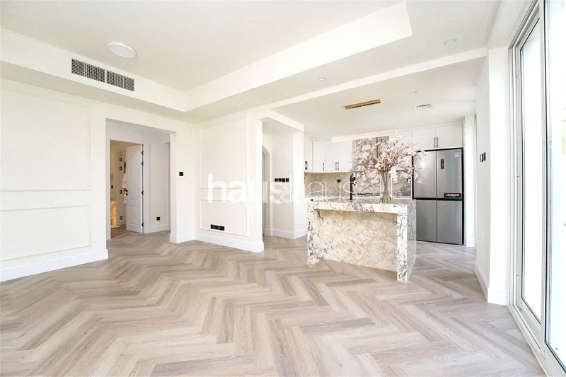 Premium Upgrade | Converted 3 bed | Easy to view!63922626090499110