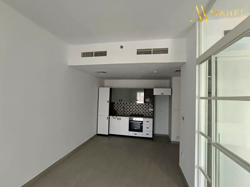 Corner Unit | Vacant | Prime Location63753942141825111