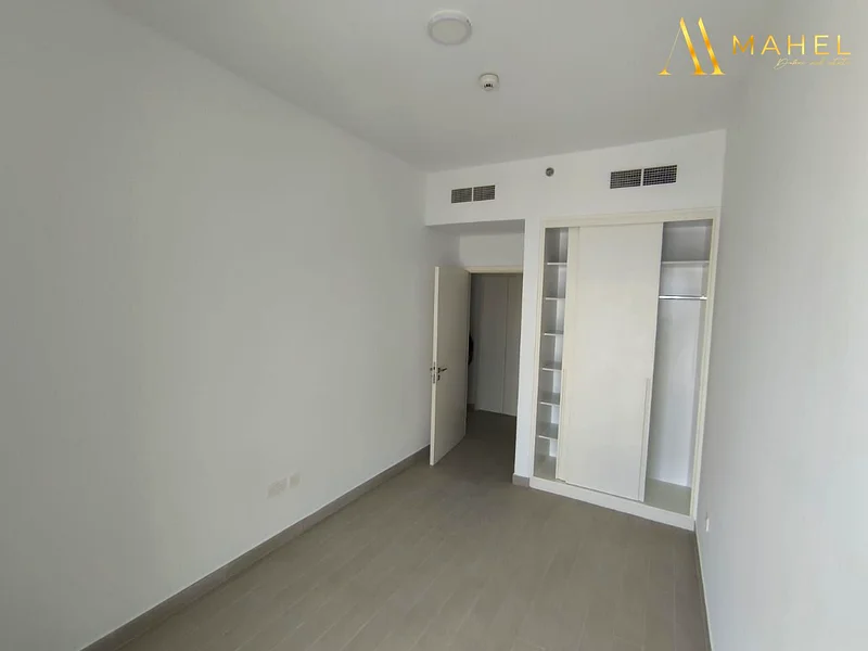 Corner Unit | Vacant | Prime Location63753942141825113