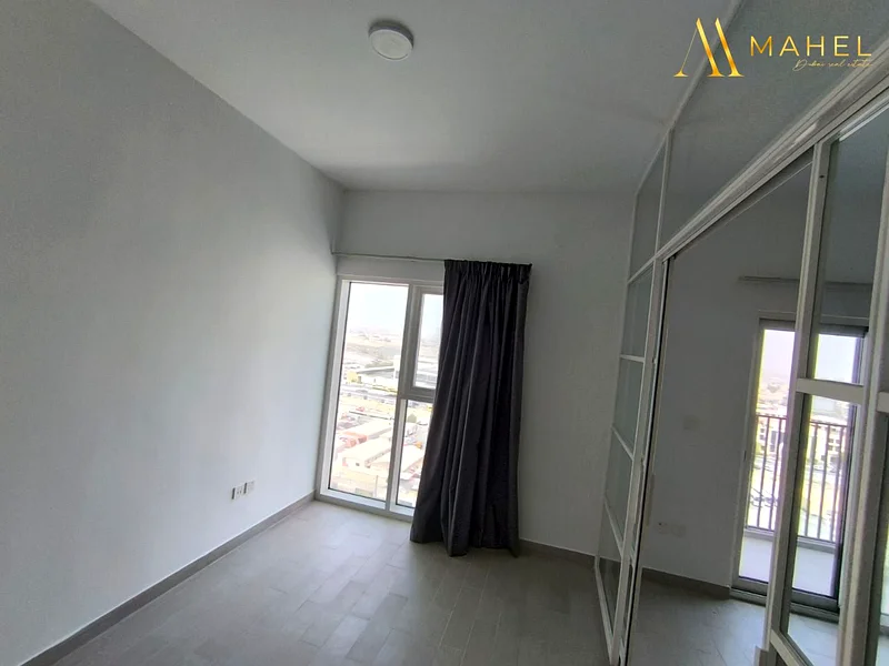 Corner Unit | Vacant | Prime Location63753942141825112