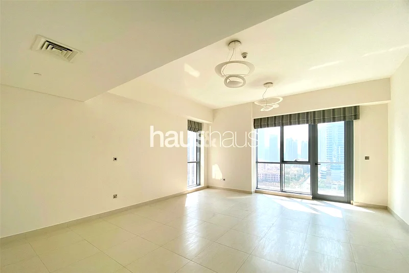 Unfurnished | Spacious Layout | Modern63769240441218110