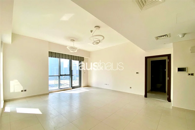Unfurnished | Spacious Layout | Modern63769240441218112